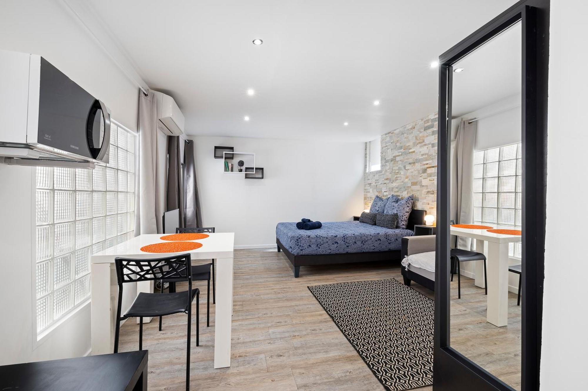 Renting - Penchienatti - Chic & Modern Urban Pearl Massena Old Nice
